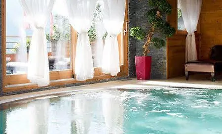 L'helios Hotel 5*