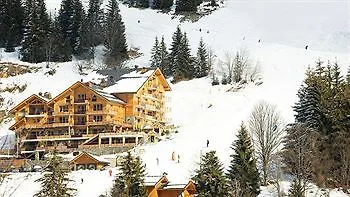 L'helios Hotel 5*